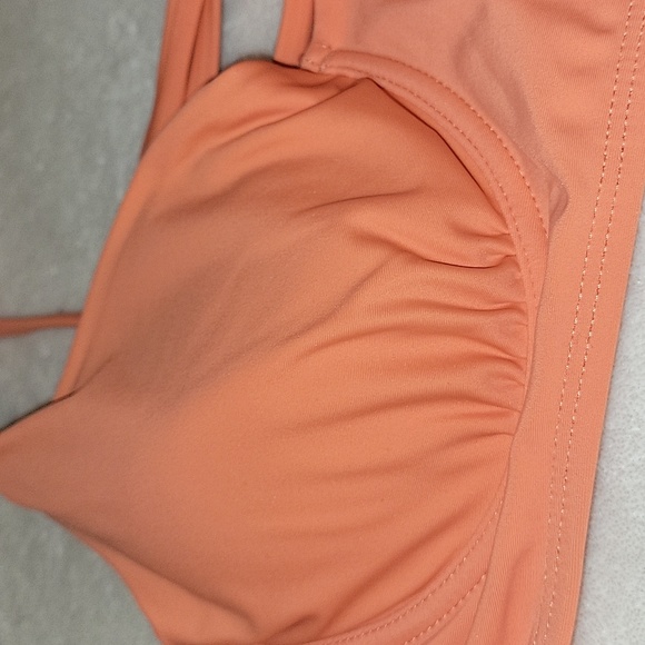 Women's Size L (12-14) Swim top worn once. - Picture 2 of 5